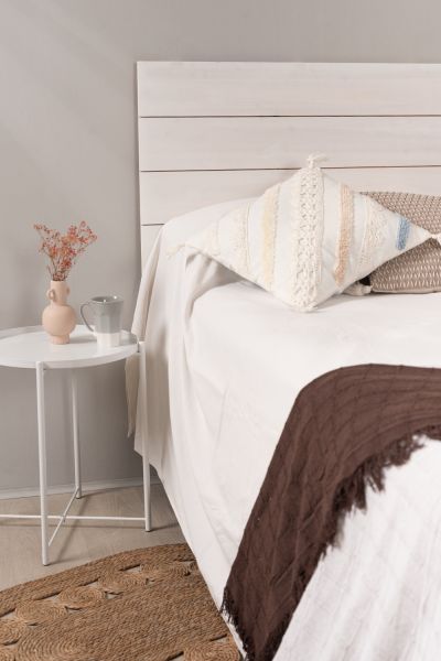 Tête de lit Lyna Bois pour les lits 135 cm - Une tête de lit idéale pour votre chambre à coucher
