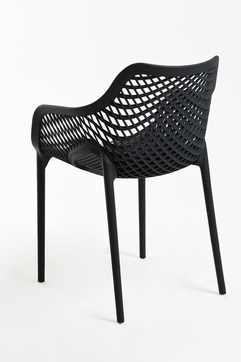 Chaise Kusin avec des Bras - La chaise de jardin que vous méritez