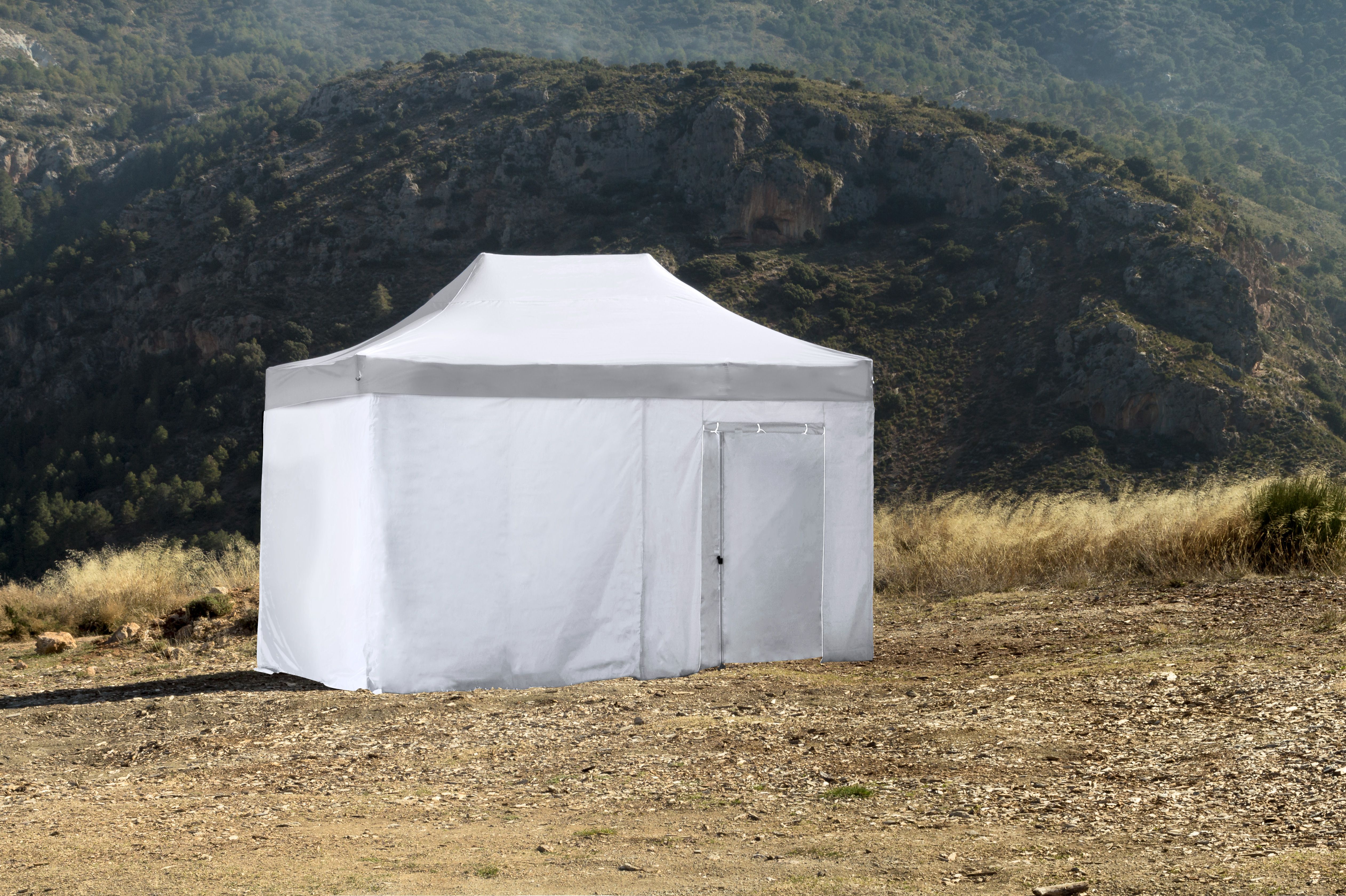Tentes fermées